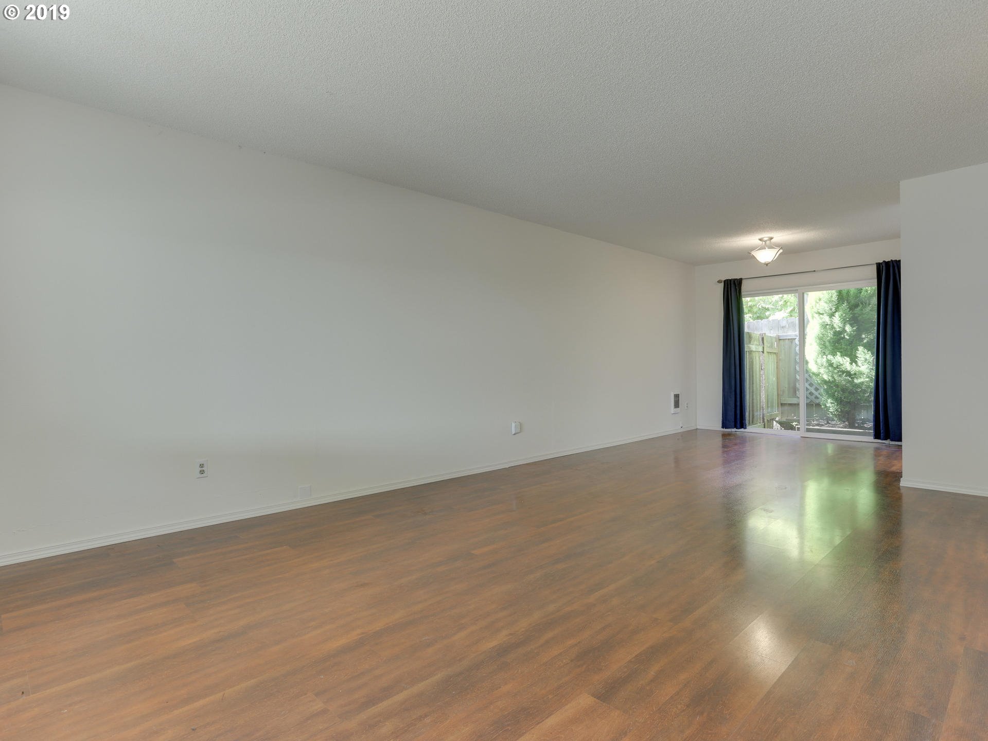 2685 Southwest Spring Garden Street Portland, OR 97219 - Photo 3 of 30 Gallery Image 3