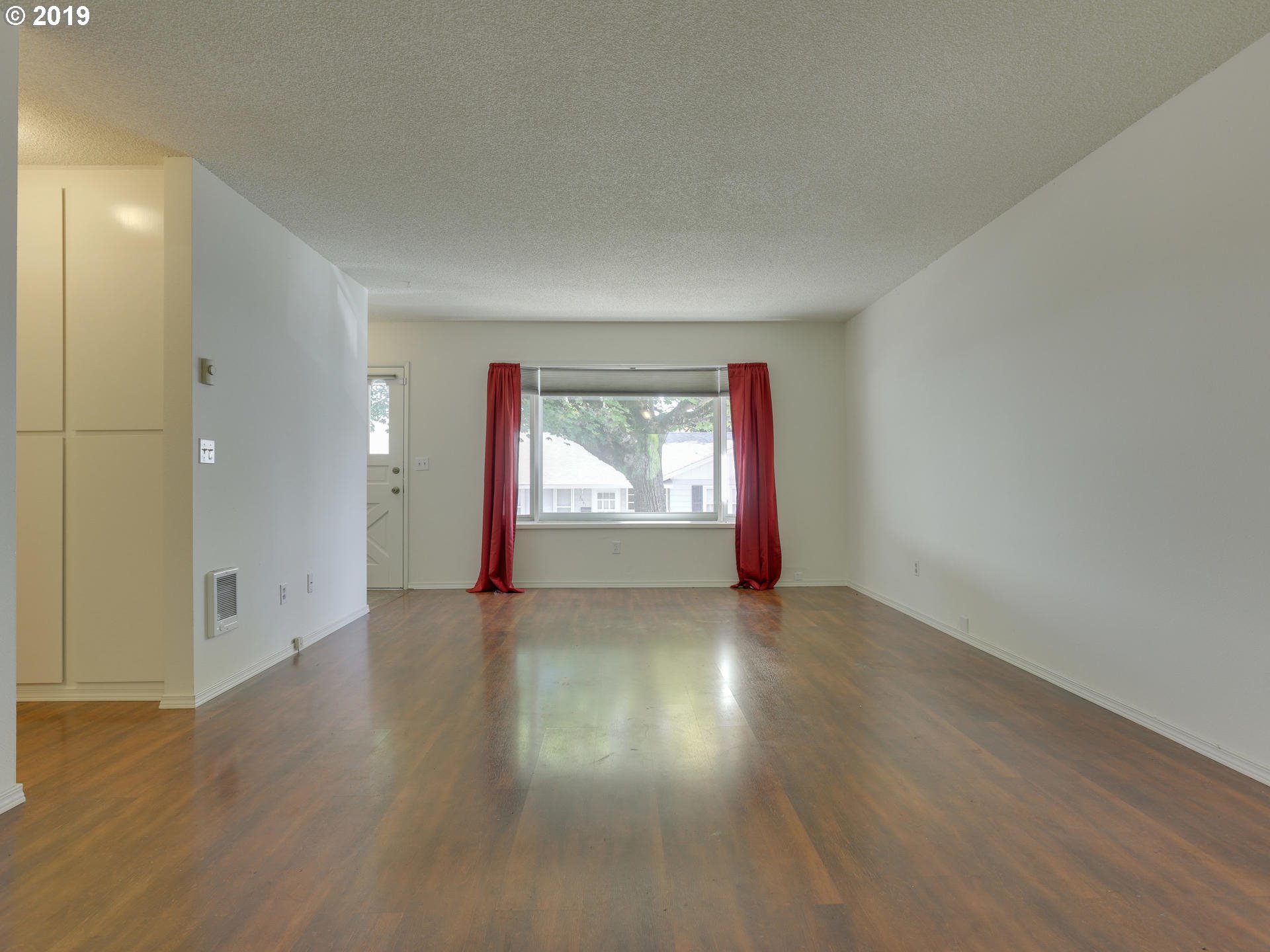 2685 Southwest Spring Garden Street Portland, OR 97219 - Photo 6 of 30 Gallery Image 6