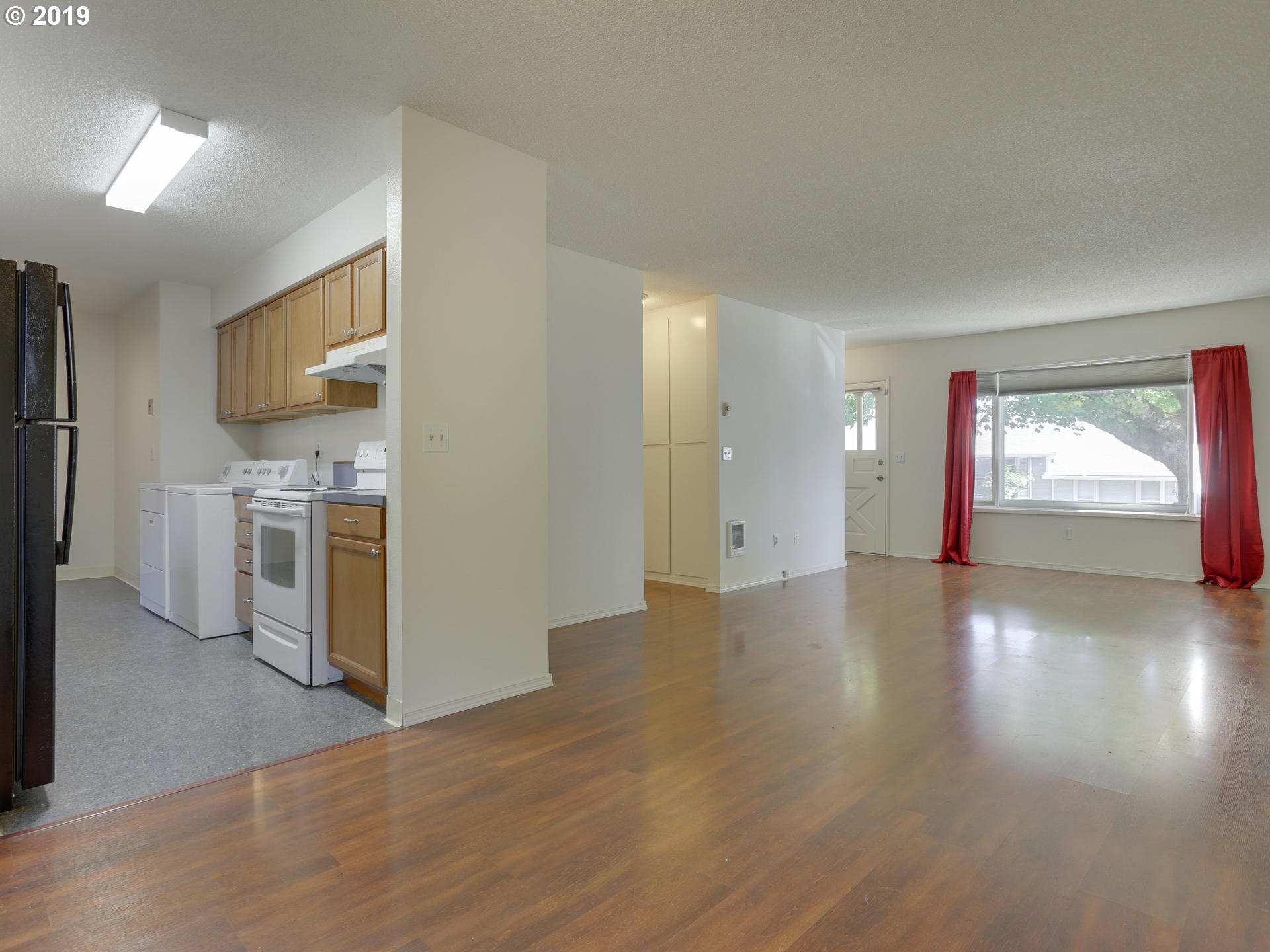 2685 Southwest Spring Garden Street Portland, OR 97219 - Photo 7 of 30 Gallery Image 7
