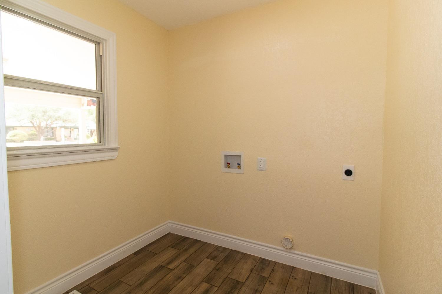 302 North 19th Street Lamesa, TX 79331 - Photo 15 of 31 Photo 15