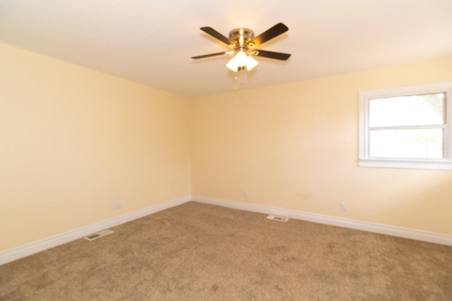 302 North 19th Street Lamesa, TX 79331 - Photo 19 of 31 Photo 19