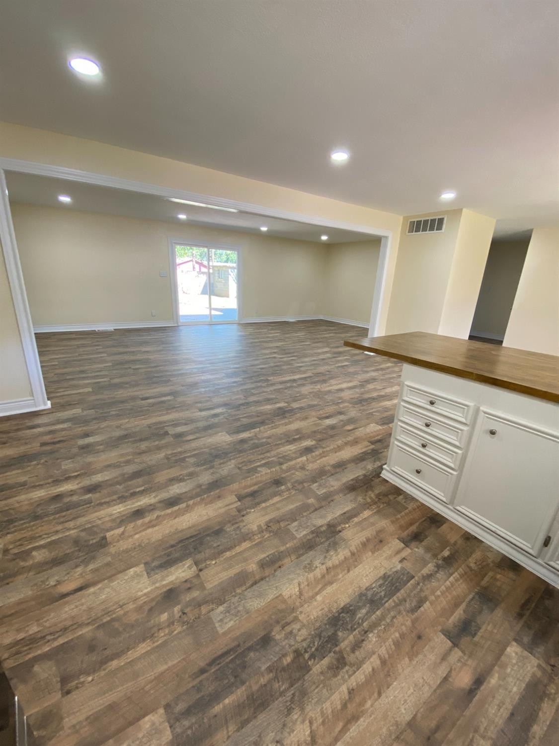 302 North 19th Street Lamesa, TX 79331 - Photo 9 of 31 Photo 9