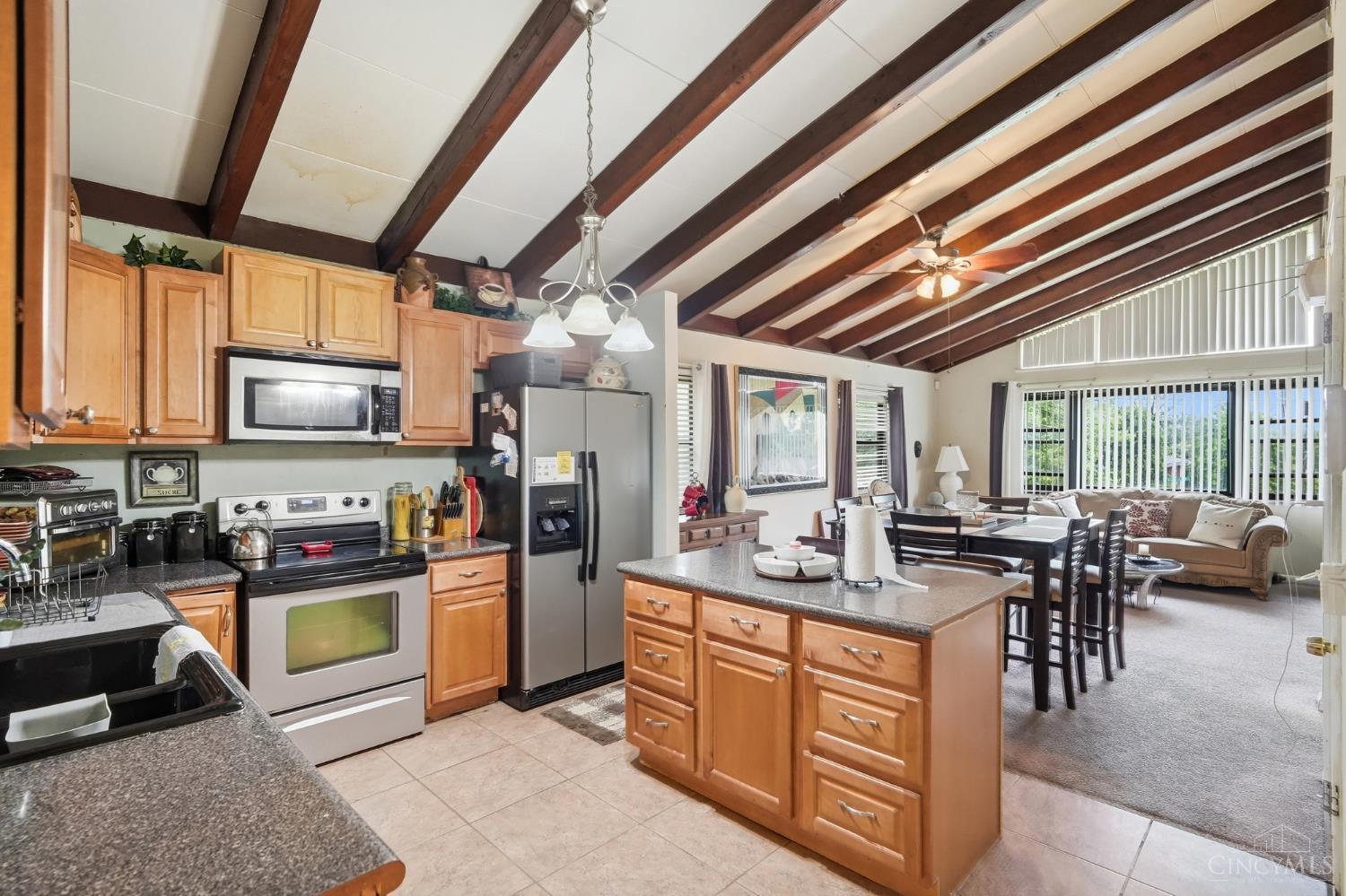 8084 Stillwell Road Cincinnati, OH 45237 - Photo 9 of 53
