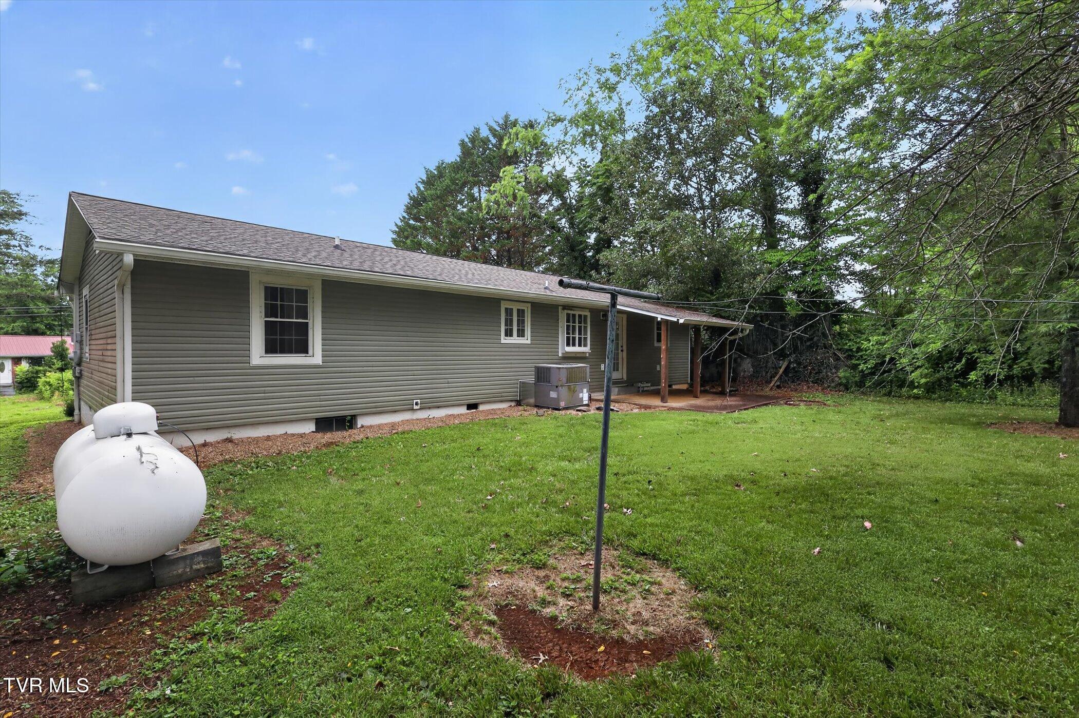 1213 East Church Street Greeneville, TN 37745 - Photo 27 of 30 27-1213-E-Church-St-WindowStill-Photogra
