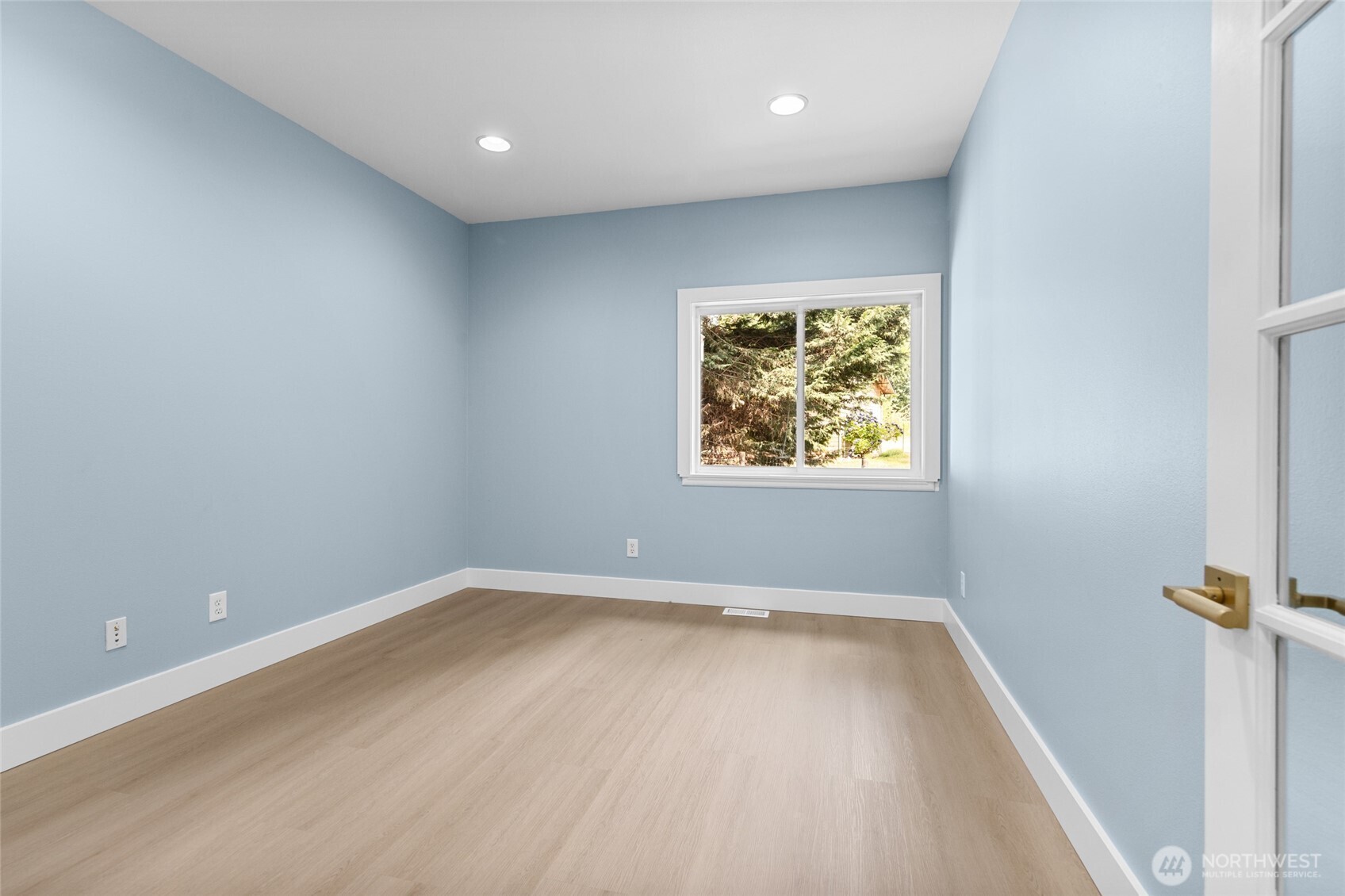 21927 45th Avenue Southeast Bothell, WA 98021 - Photo 8 of 40