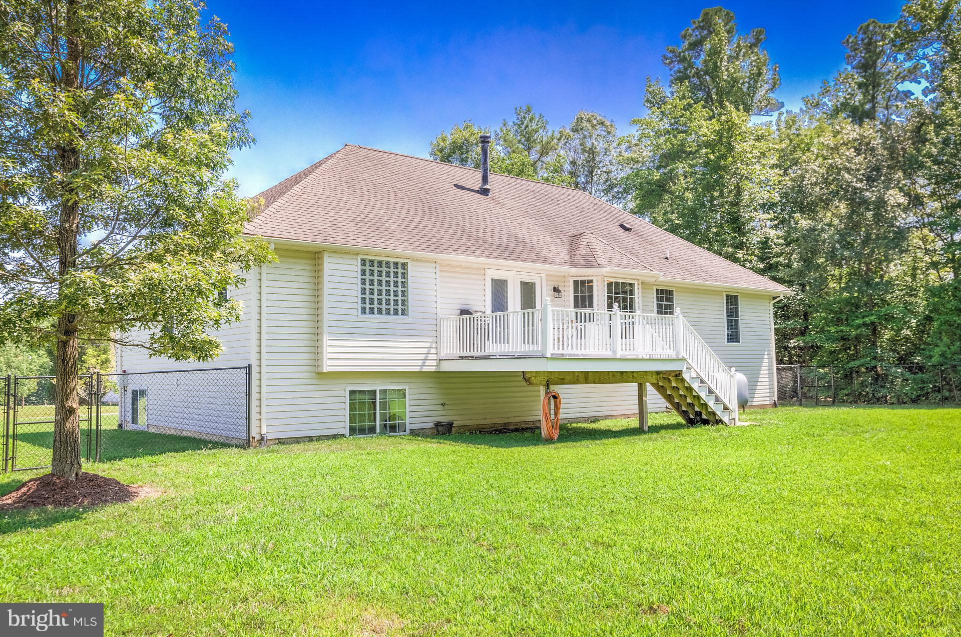 23949 Hollywood Road Hollywood, MD 20636 - Photo 2 of 30 Exterior (Rear)