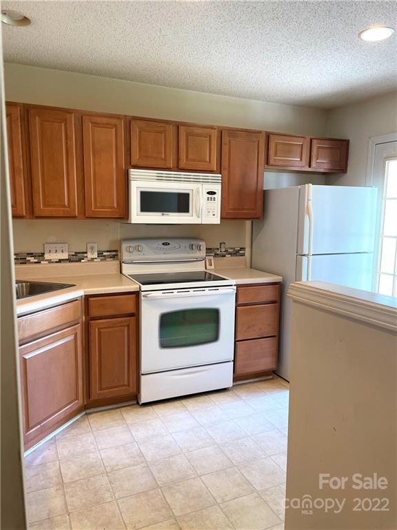 11346 Stone Trail Road Charlotte, NC 28213 - Photo 2 of 21 Gallery Image 2