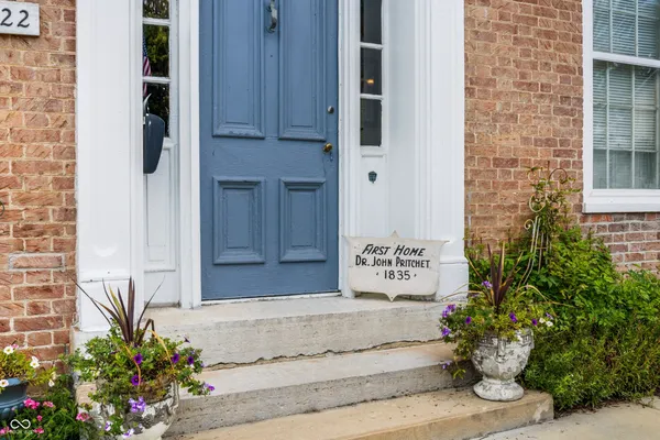 $339,900 | 122 West Main Street, Centerville, IN 47330