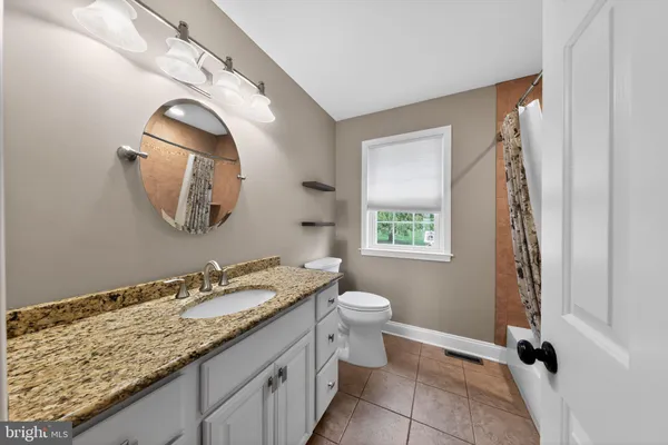 $749,900 | 209 Golding Court, Hockessin, DE 19707