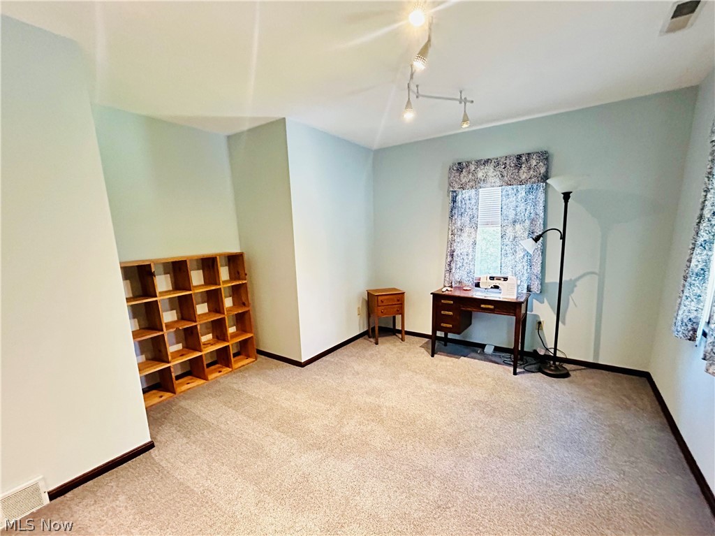 1572 Wall Road Wadsworth, OH 44281 - Photo 31 of 50 Gallery Image 31