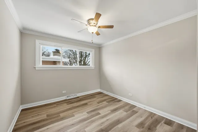 $769,700 | 703 West Man A Wa Trail Mount, Mount Prospect, IL 60056