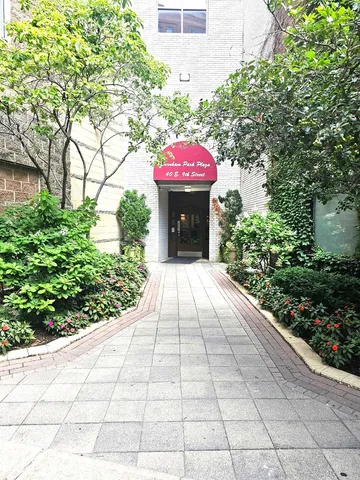 $210,000 | 40 East 9th Street, Unit 1103, Chicago, IL 60605