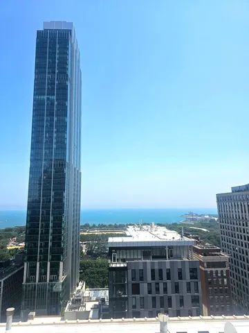 $210,000 | 40 East 9th Street, Unit 1103, Chicago, IL 60605