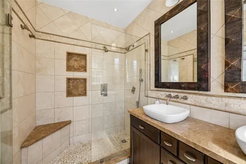 $999,900 | 1011 North Clinton Avenue, Dallas, TX 75208