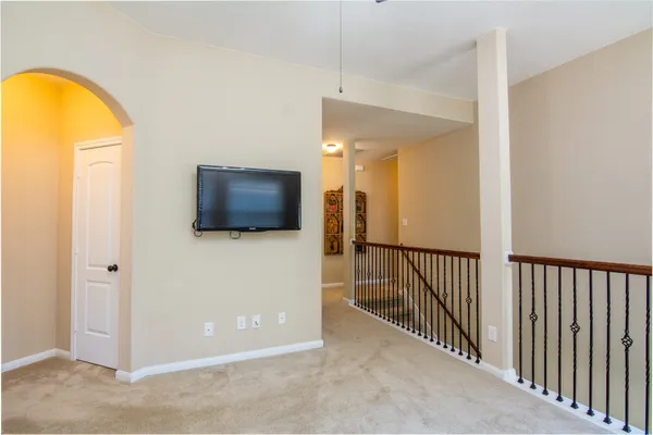 $2,750 | 11 Cheswood Manor Drive, The Woodlands, TX 77382