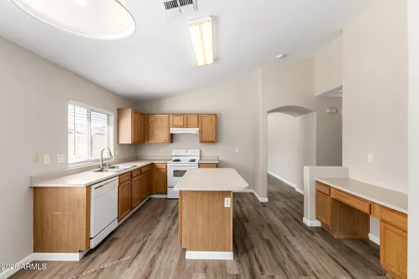 $1,700 | 13501 North 130th Avenue, El Mirage, AZ 85335
