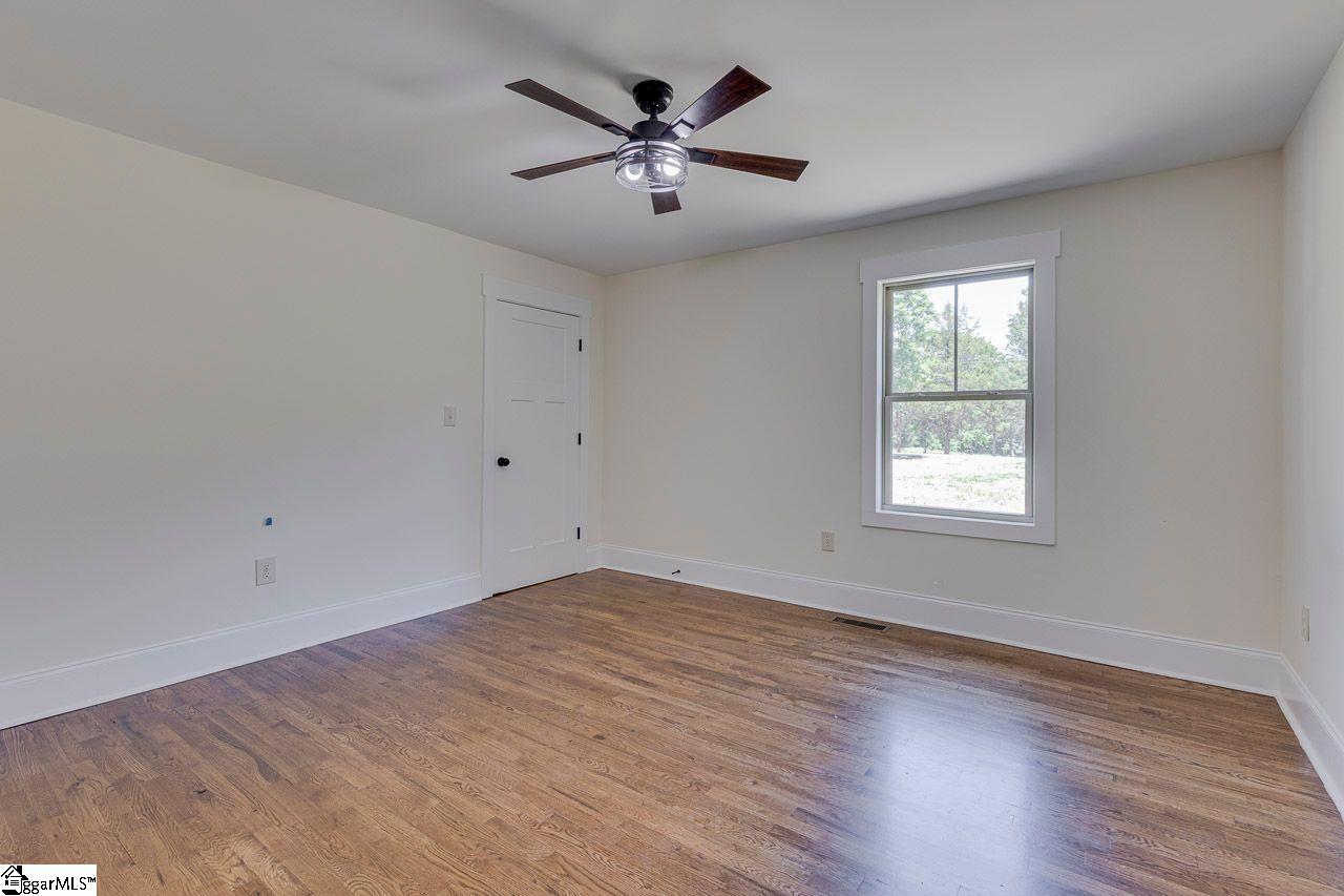 1041 Motlow School Road Campobello, SC 29322 - Photo 27 of 39