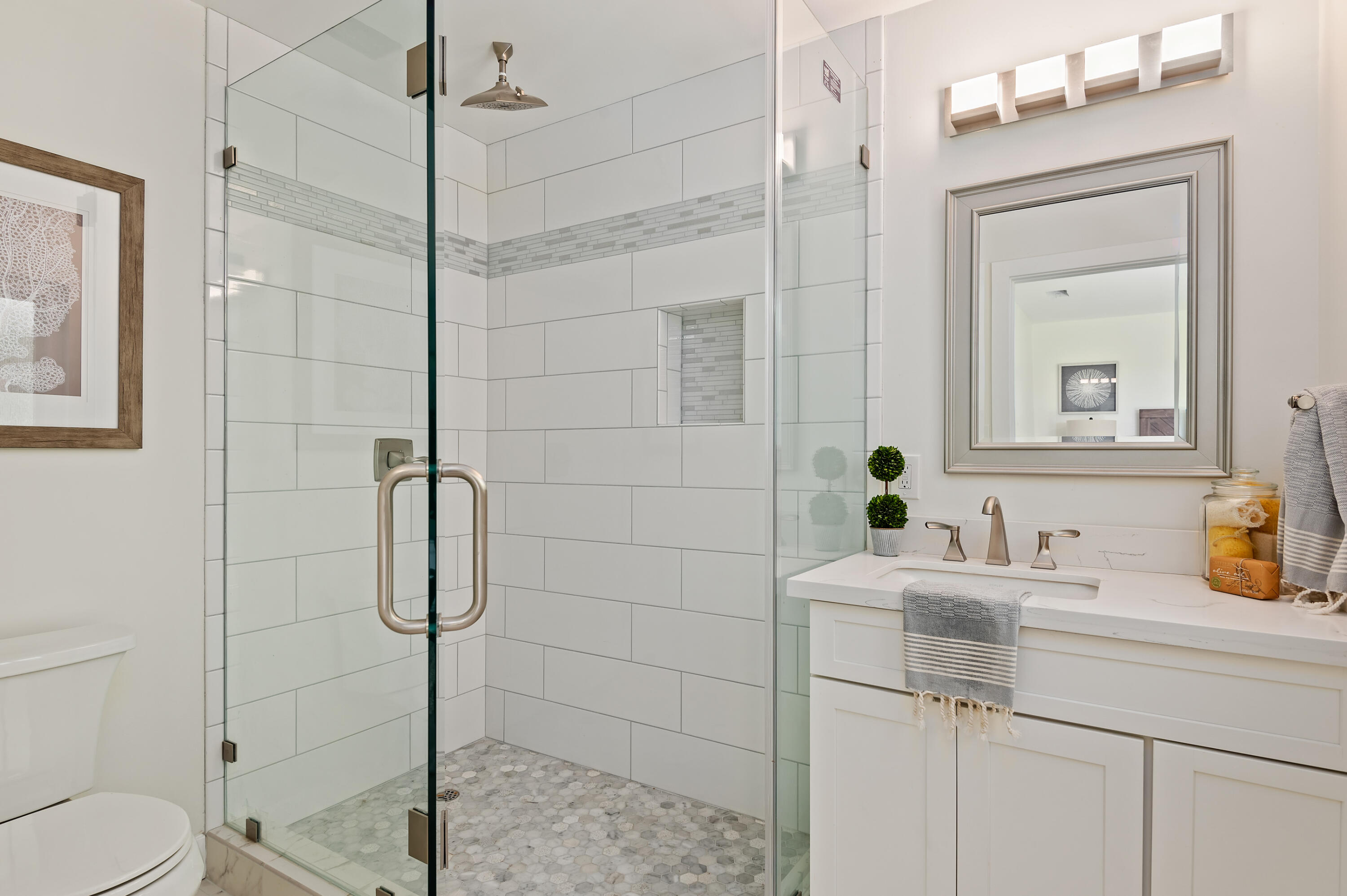 55 Crestview Lane Santa Barbara, CA 93108 - Photo 12 of 28 a bathroom with a sink toilet and shower