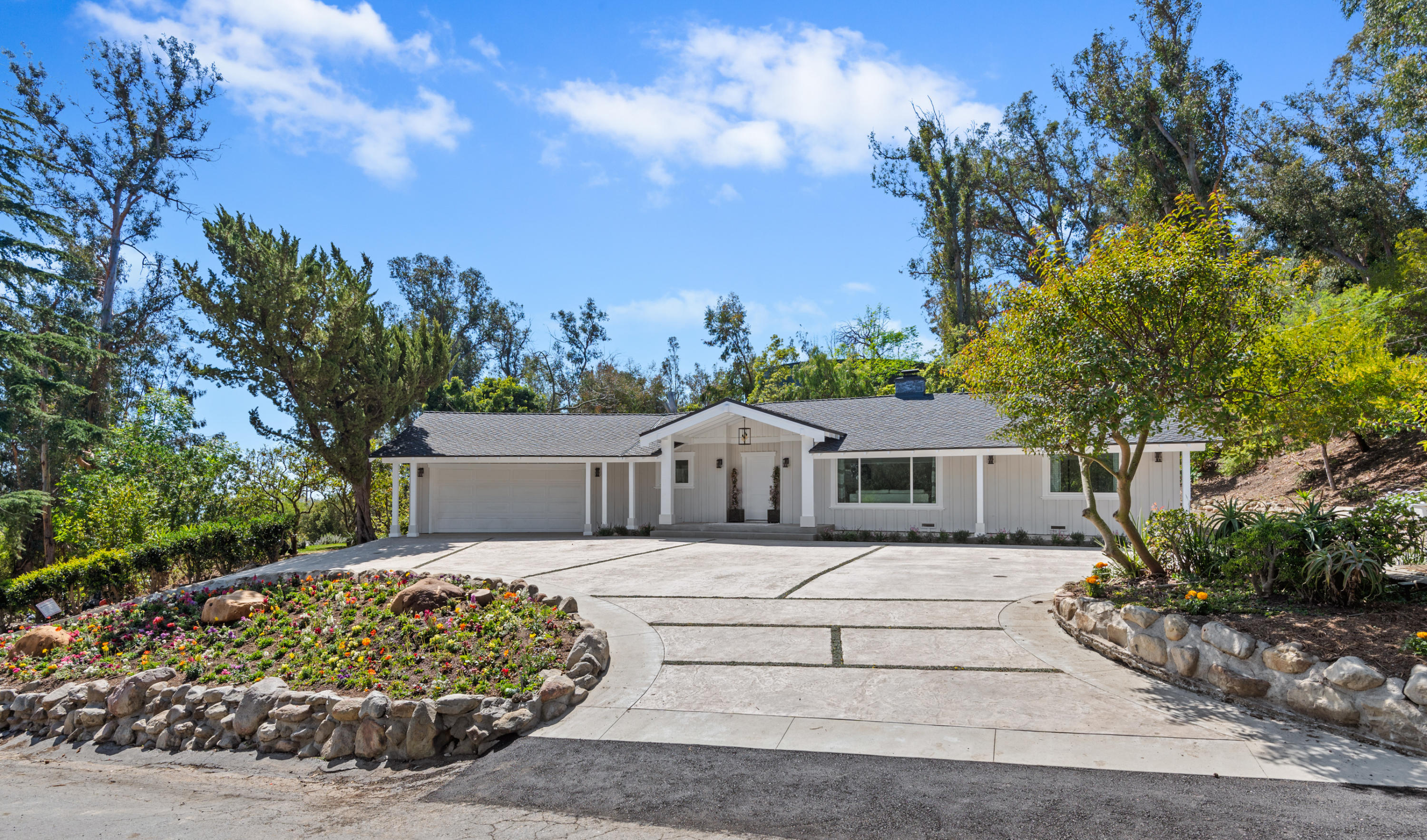 55 Crestview Lane Santa Barbara, CA 93108 - Photo 2 of 28 front view of house with a yard