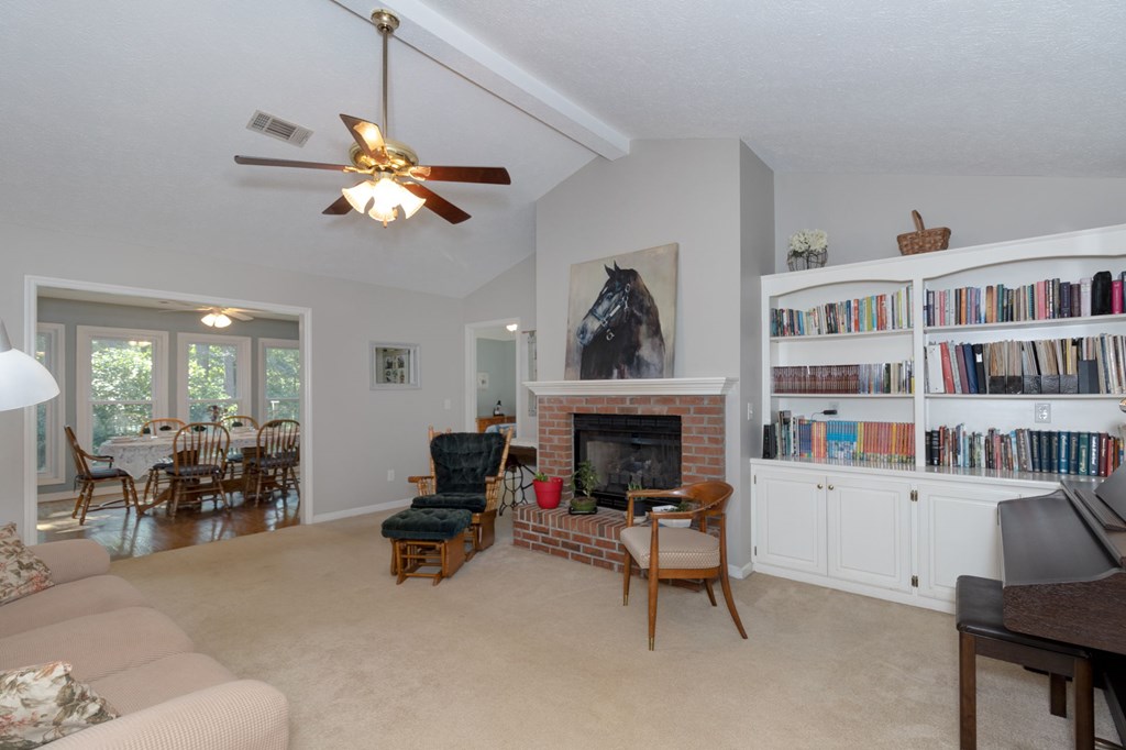 11318 Warm Springs Road Midland, GA 31820 - Photo 6 of 32 GREAT ROOM (2)