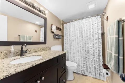 $299,999 | 777 South Federal Highway, Unit 910RP, Pompano Beach, FL 33062