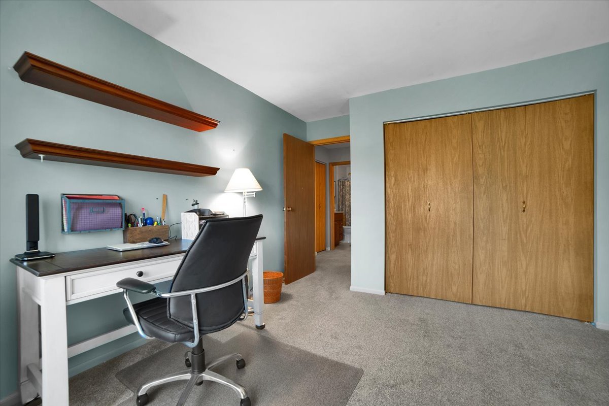 950 East Wilmette Road, Unit 325 Palatine, IL 60074 - Photo 20 of 45