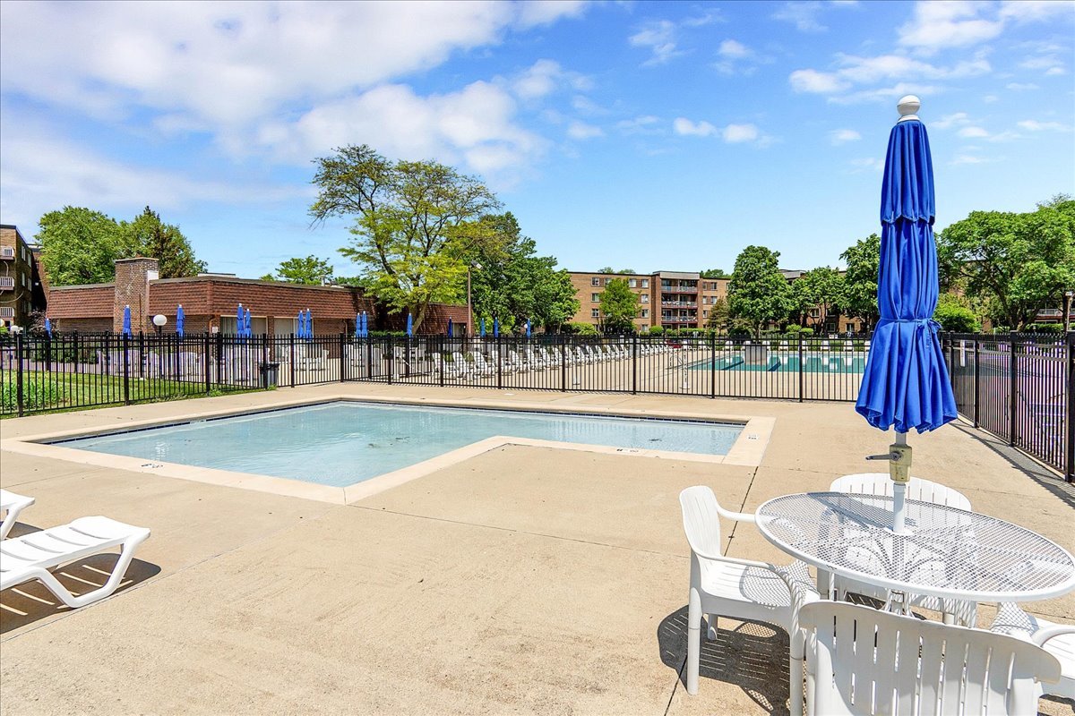 950 East Wilmette Road, Unit 325 Palatine, IL 60074 - Photo 29 of 45