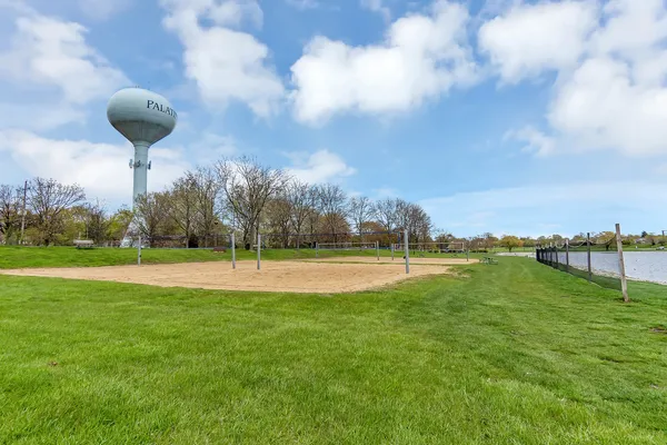 $269,900 | 950 East Wilmette Road, Unit 325, Palatine, IL 60074