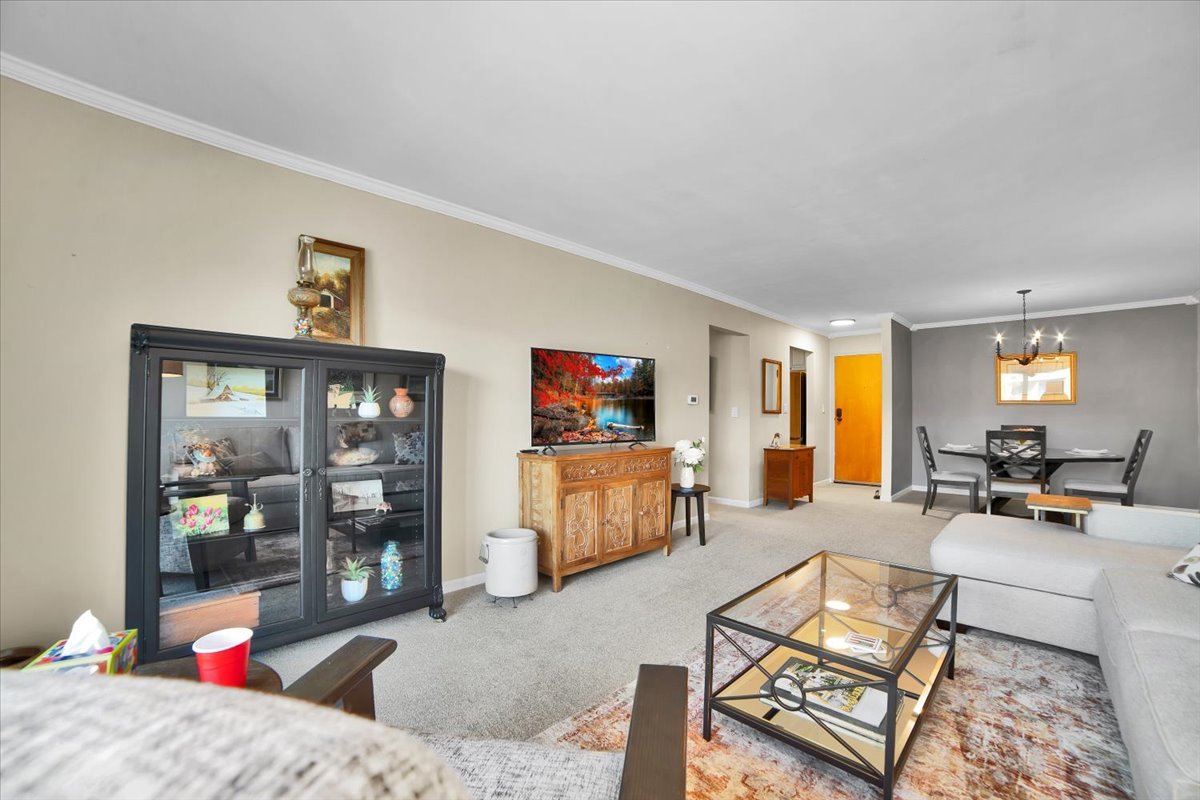 950 East Wilmette Road, Unit 325 Palatine, IL 60074 - Photo 8 of 45