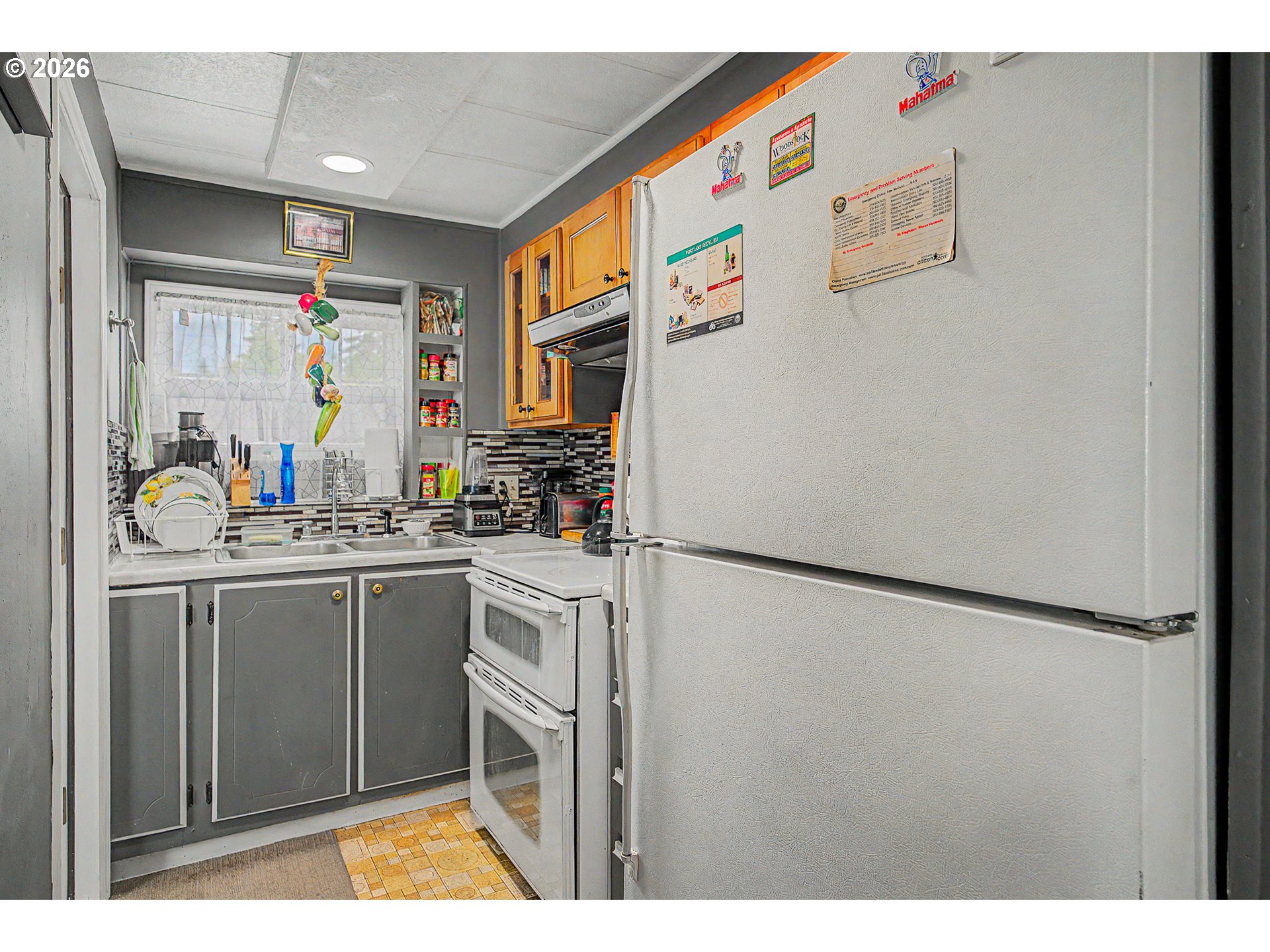 13055 Southeast Stark Street, Unit 5 Portland, OR 97233 - Photo 11 of 31