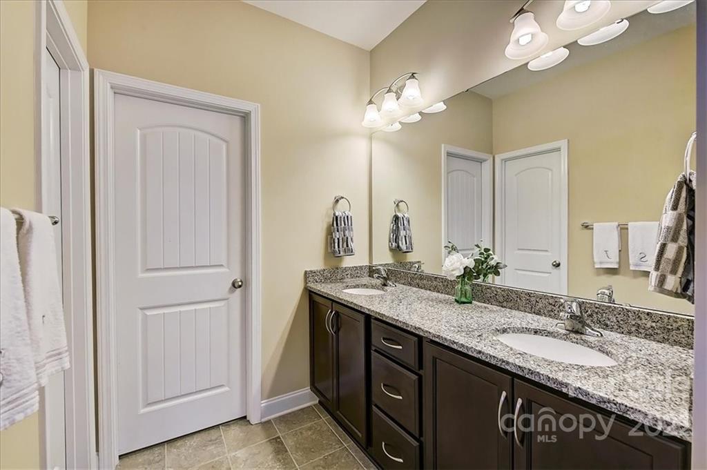 15516 Foreleigh Road Huntersville, NC 28078 - Photo 20 of 37 Gallery Image 20