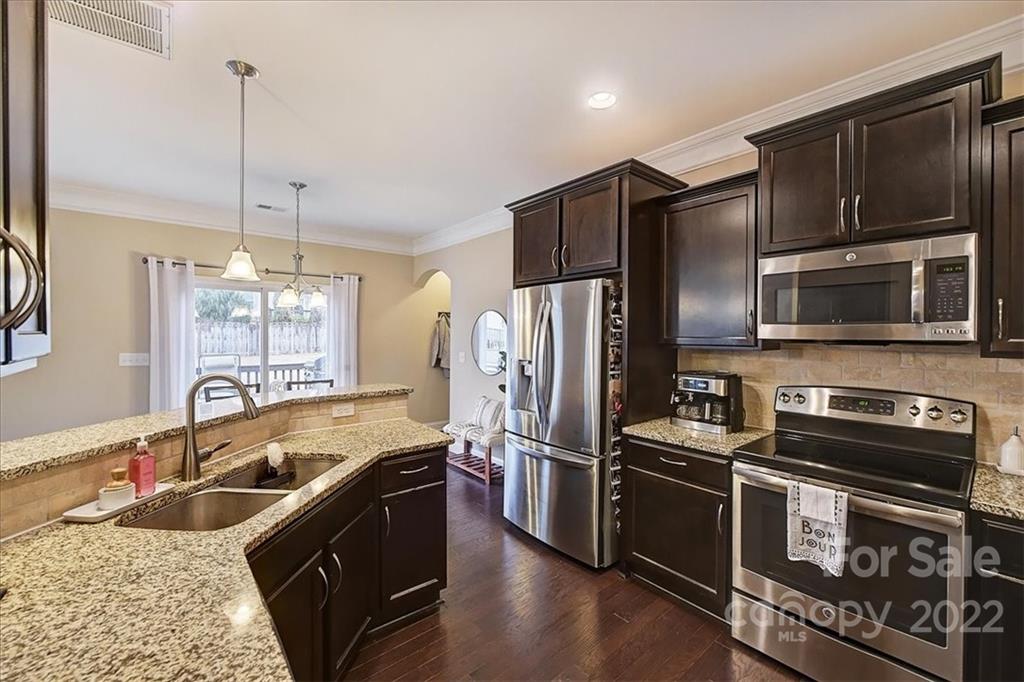 15516 Foreleigh Road Huntersville, NC 28078 - Photo 8 of 37 Gallery Image 8