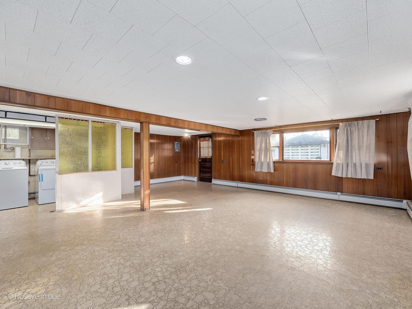 365 Olmsted Road Riverside, IL 60546 - Photo 18 of 23 a view of an empty room with a window