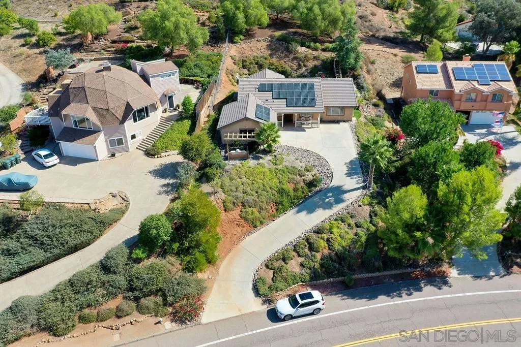 24029 Sargeant Road Ramona, CA 92065 - Photo 2 of 37 Gallery Image 2