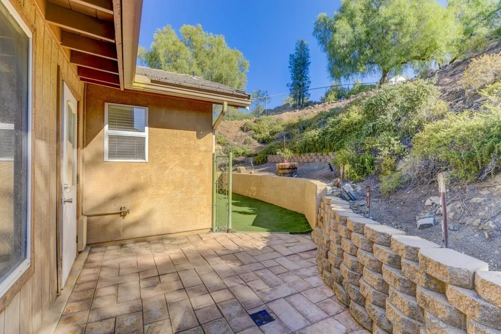 24029 Sargeant Road Ramona, CA 92065 - Photo 23 of 37 Gallery Image 23