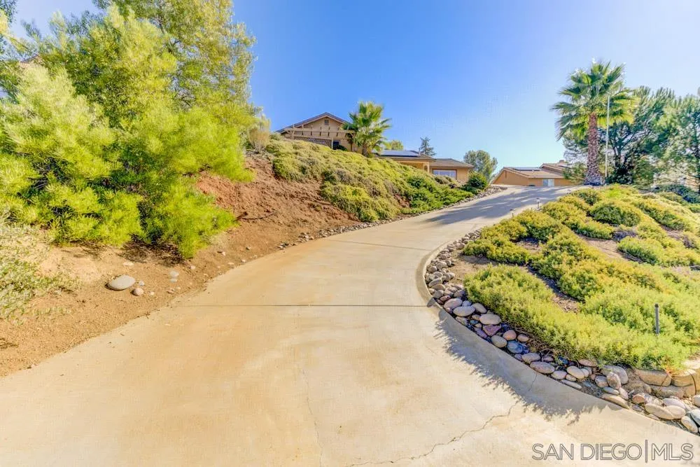 24029 Sargeant Road Ramona, CA 92065 - Photo 3 of 37 Gallery Image 3