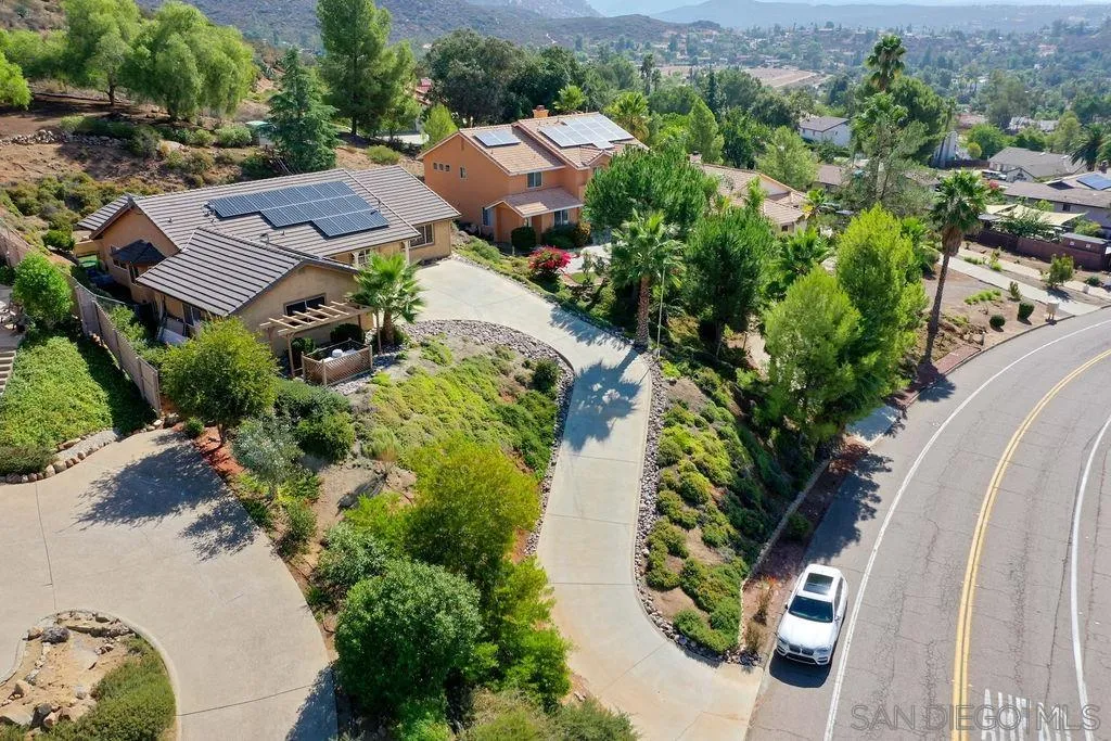 24029 Sargeant Road Ramona, CA 92065 - Photo 31 of 37 Gallery Image 31