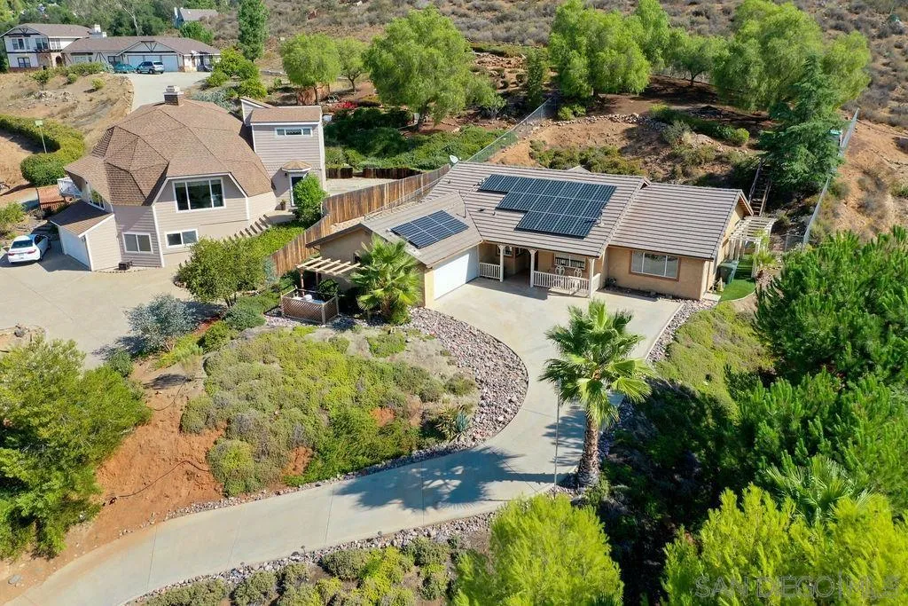 24029 Sargeant Road Ramona, CA 92065 - Photo 32 of 37 Gallery Image 32