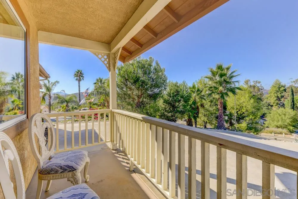24029 Sargeant Road Ramona, CA 92065 - Photo 6 of 37 Gallery Image 6
