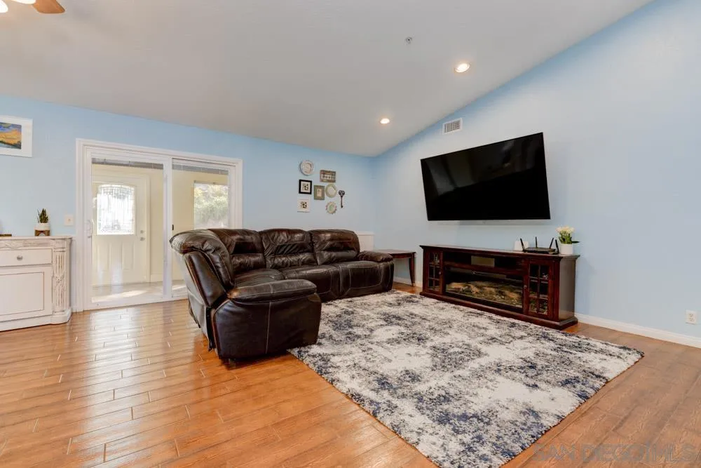 24029 Sargeant Road Ramona, CA 92065 - Photo 10 of 37 Gallery Image 10