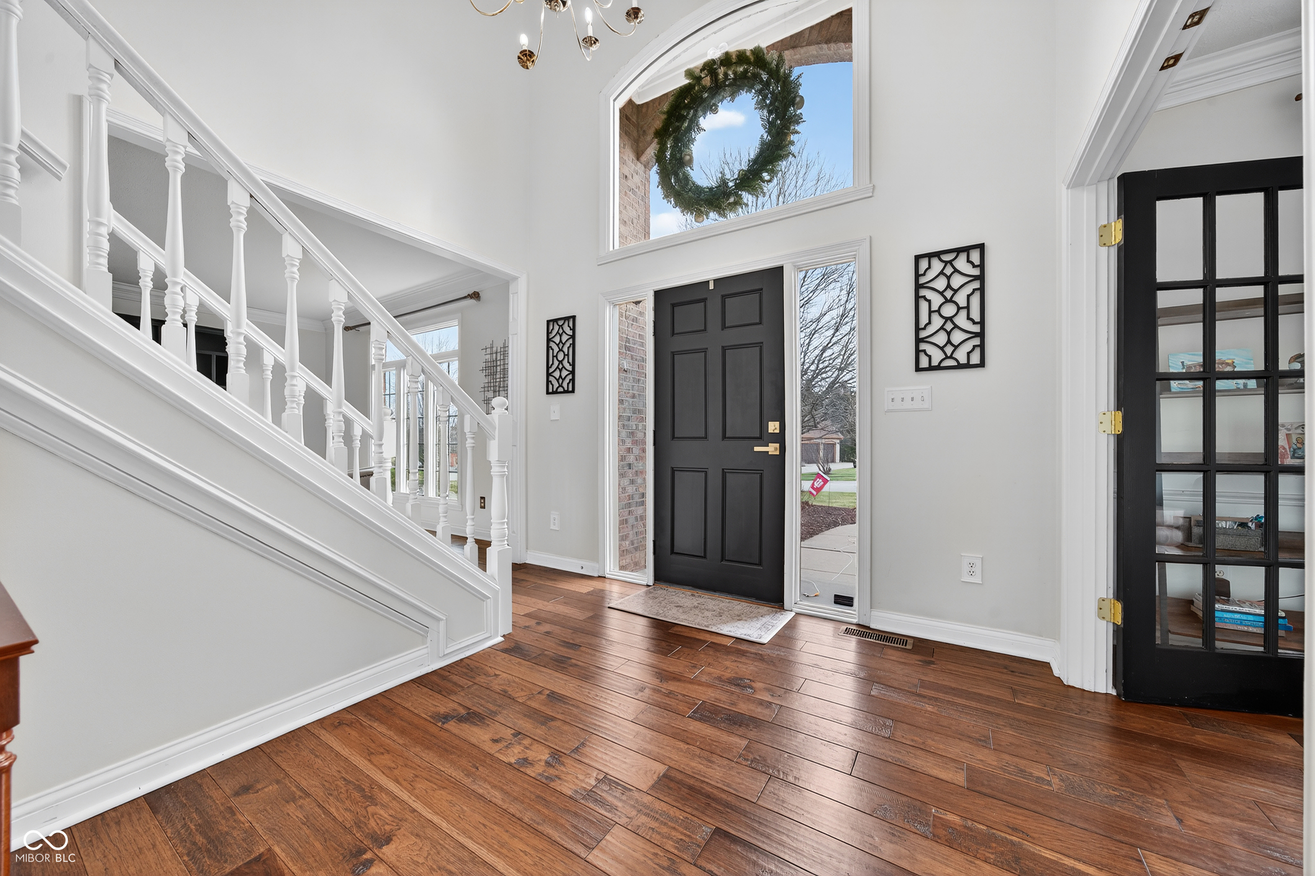 12586 Sandstone Run Carmel, IN 46033 - Photo 6 of 54