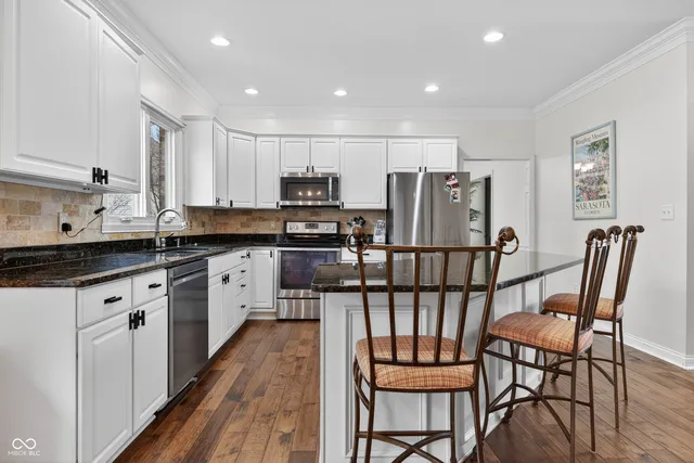 $850,000 | 12586 Sandstone Run, Carmel, IN 46033