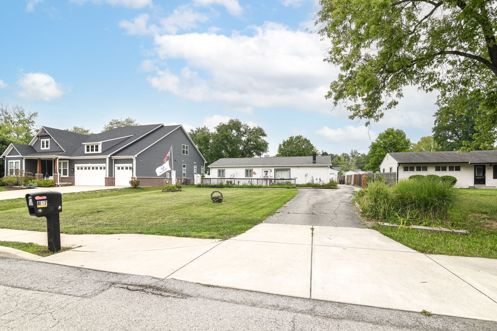 817 Oswego Road Carmel, IN 46032 - Photo 2 of 21