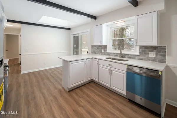 $300,000 | 120 East Palmer Avenue, Rotterdam, NY 12303