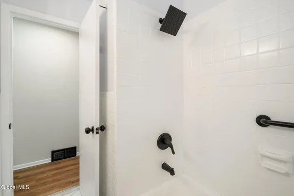 $300,000 | 120 East Palmer Avenue, Rotterdam, NY 12303