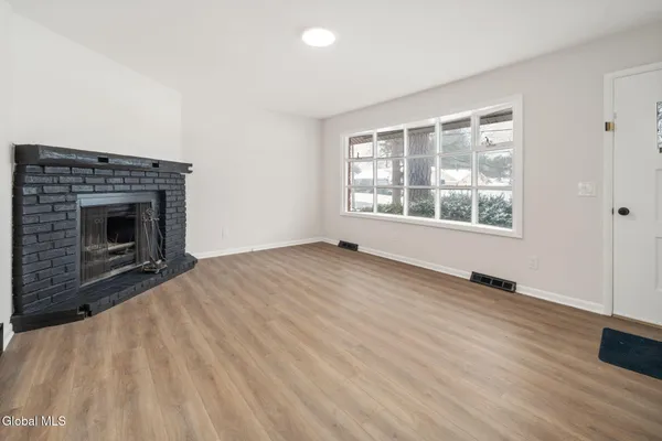 $300,000 | 120 East Palmer Avenue, Rotterdam, NY 12303