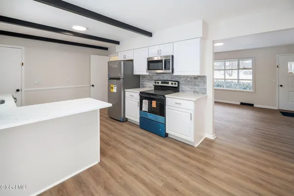 $300,000 | 120 East Palmer Avenue, Rotterdam, NY 12303