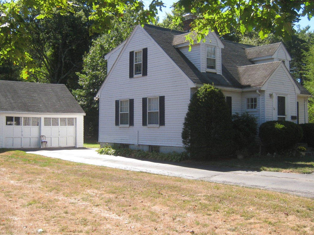 34 Lake Road Wayland, MA 01778 - Photo 1 of 19 Gallery Image 1