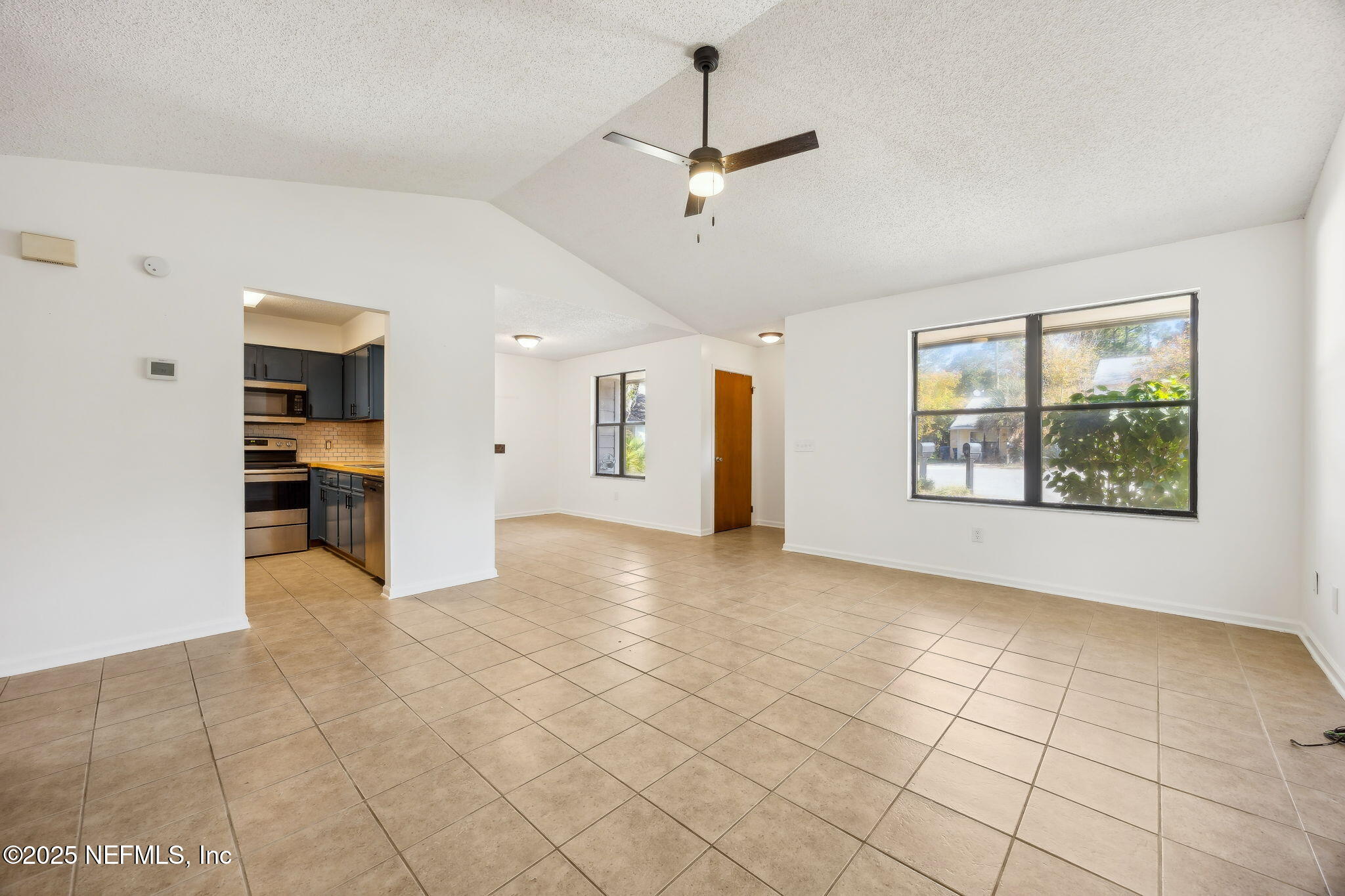 7 Jasmine Place, Unit 7 & 8 Fernandina Beach, FL 32034 - Photo 5 of 26 10-web-or-mls-28_7 Jasmine Pl 7+8