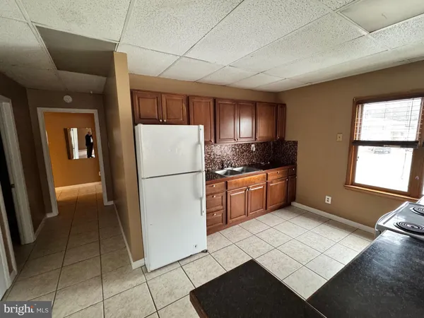 $1,695 | 25 East Bridge Street, Unit 3, Collegeville, PA 19426